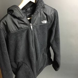 Black North Face zip up fleece